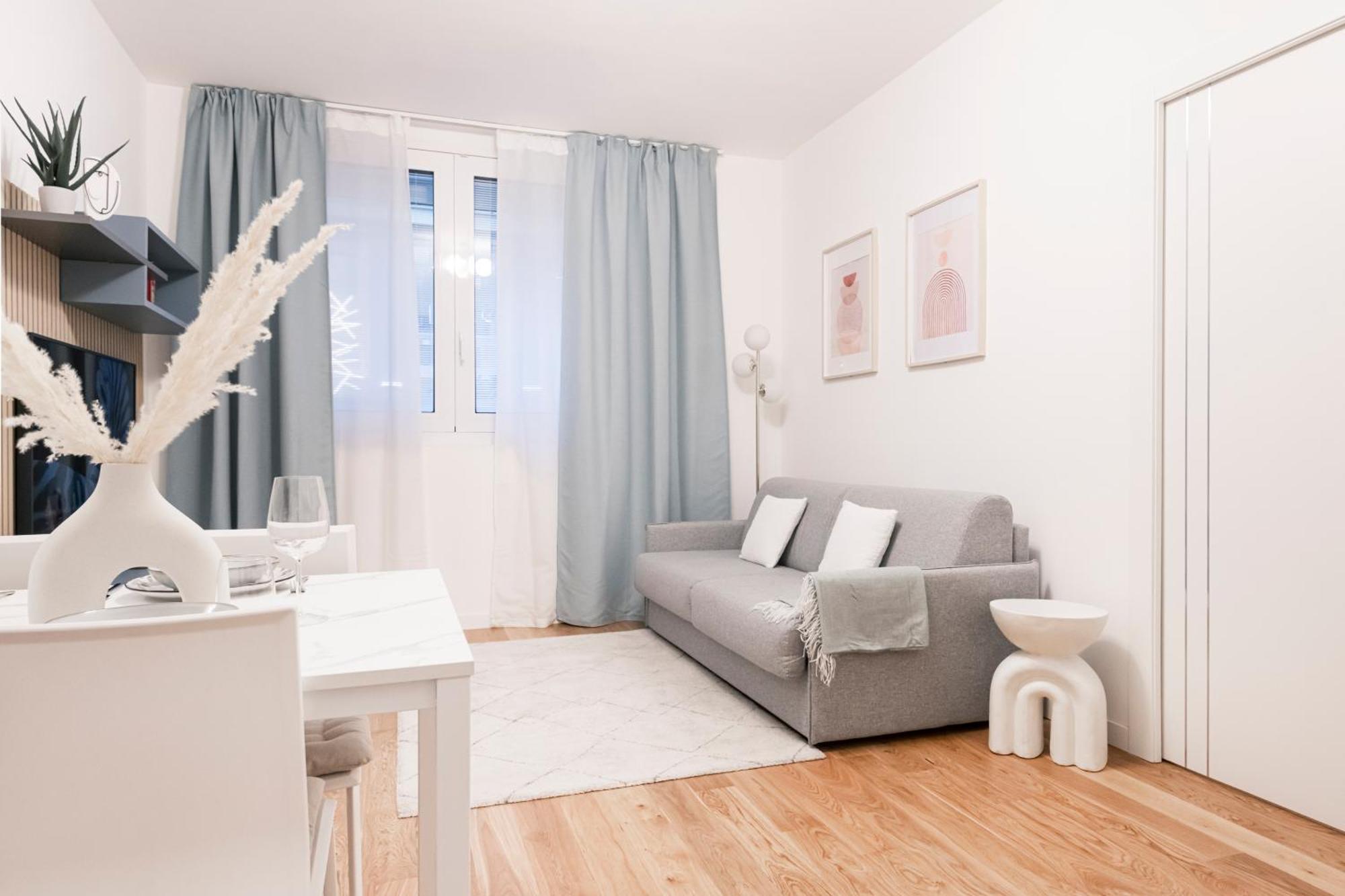Apartamento Easylife - Design And Relax In The Heart Of Milán Exterior foto